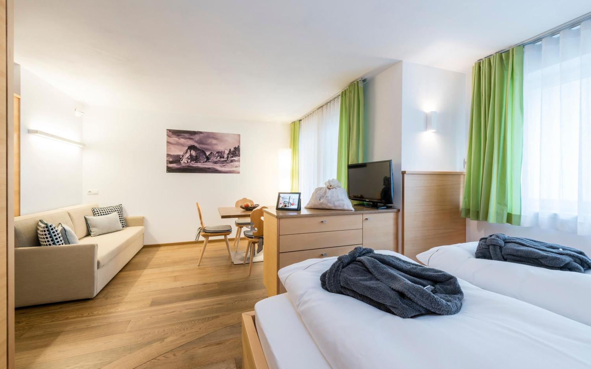 Avita - Suites To Relax Ortisei Exterior foto