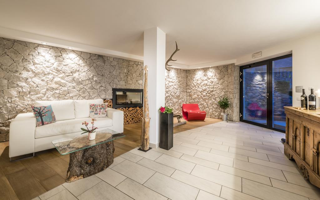 Avita - Suites To Relax Ortisei Exterior foto
